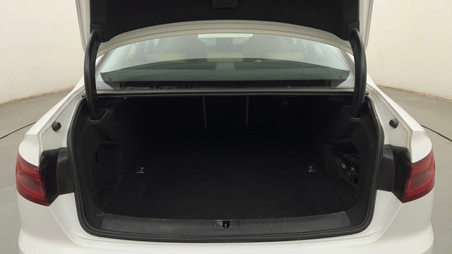 Second-hand 2017 Audi A4 30 TFSI Premium Plus for sale in Pune-9