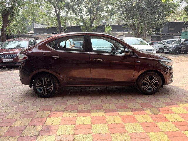 Second-hand 2023 Tata Tigor EV XZ Plus for sale in Thane-10