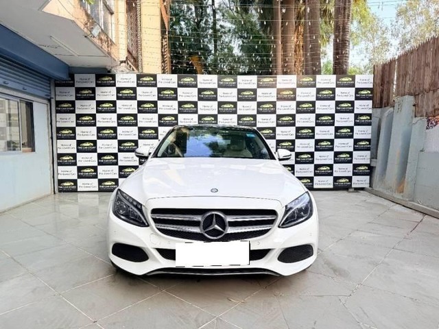 Second-hand 2017 Mercedes-Benz C-Class C 200 Avantgarde Edition C for sale in Pune-3