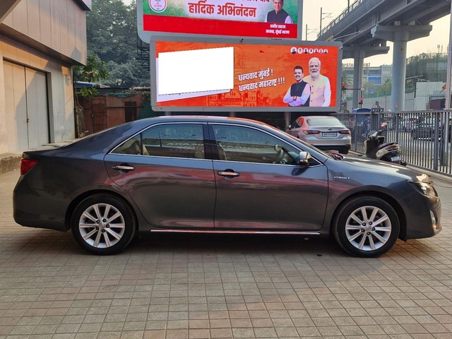 Second-hand 2014 Toyota Camry Hybrid for sale in Mumbai-1