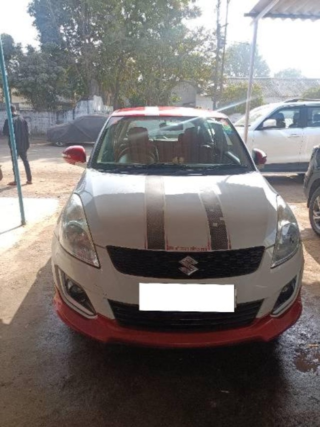 Second-hand 2016 Maruti Suzuki Swift VXI for sale in Umaria-3