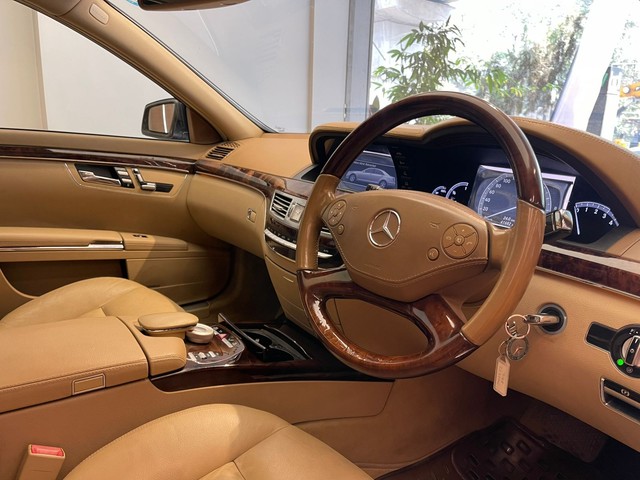 Second-hand 2013 Mercedes-Benz S-Class S 300 for sale in Mumbai-13