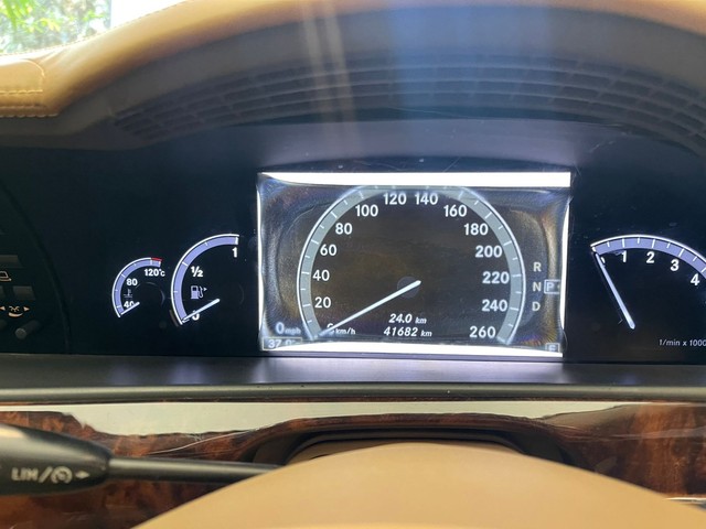 Second-hand 2013 Mercedes-Benz S-Class S 300 for sale in Mumbai-10