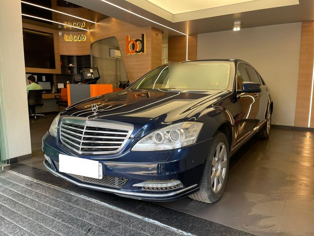 Second-hand 2013 Mercedes-Benz S-Class S 300 for sale in Mumbai-3