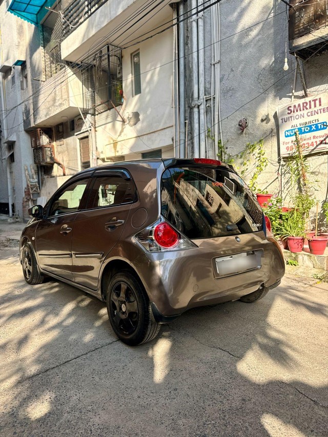 Second-hand 2012 Honda Brio S MT for sale in New Delhi-8