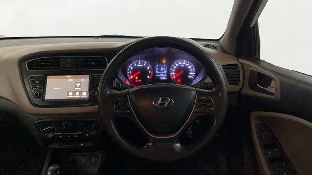 Hyundai i20 Sportz Plus Second-hand 2020 Hyundai i20 Sportz Plus for sale in Noida-12