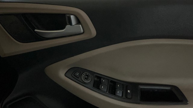 Hyundai i20 Sportz Plus Second-hand 2020 Hyundai i20 Sportz Plus for sale in Noida-17