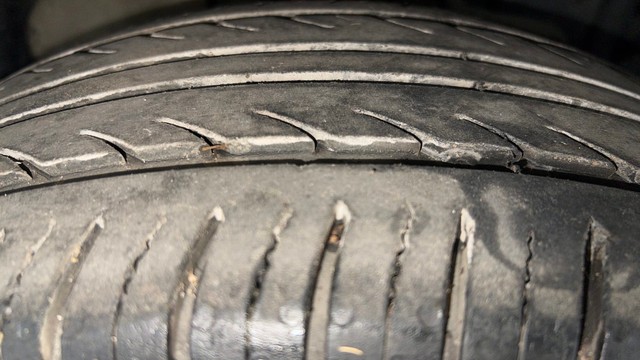 Second-hand 2014 Ford Ecosport 1.0 Ecoboost Titanium for sale in Chandigarh-36