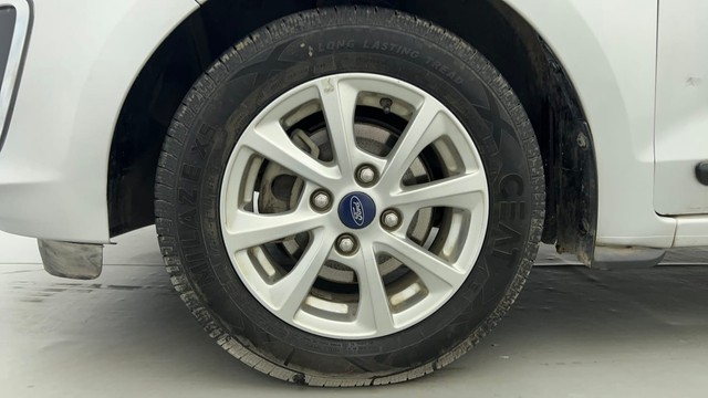 Second-hand 2019 Ford Figo Petrol Titanium for sale in Ahmedabad-20