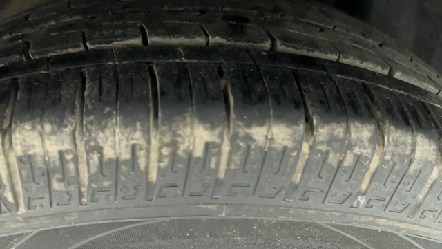 Second-hand 2019 Ford Figo Petrol Titanium for sale in Ahmedabad-32