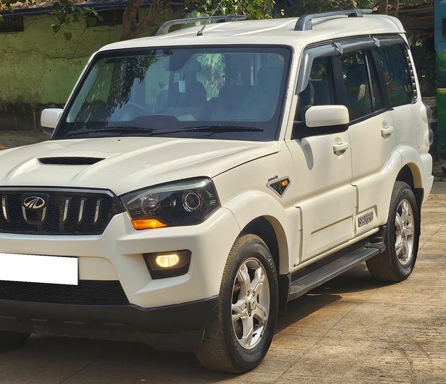 Second-hand 2016 Mahindra Scorpio S10 7 Seater 2WD for sale in Thane-10