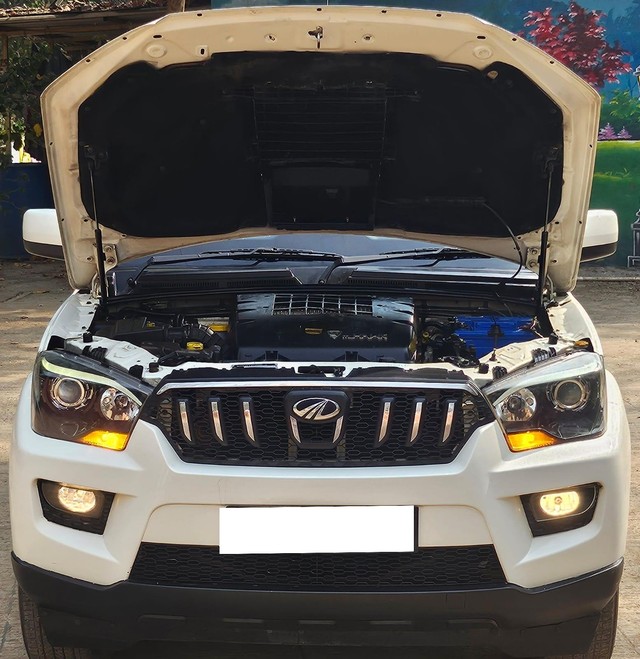 Second-hand 2016 Mahindra Scorpio S10 7 Seater 2WD for sale in Thane-16