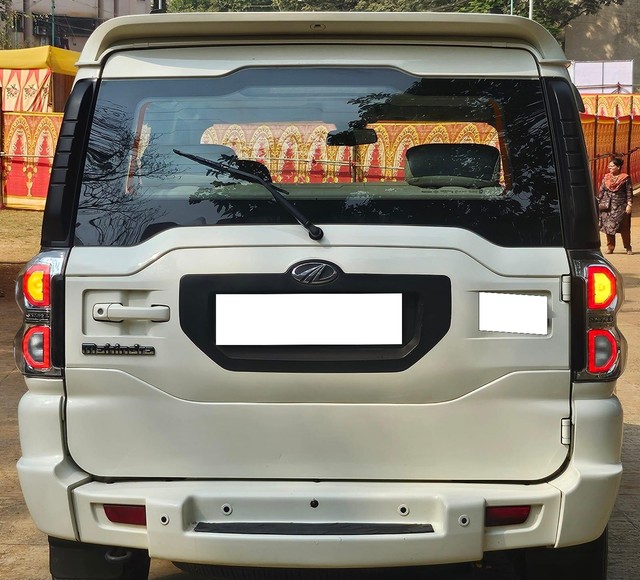 Second-hand 2016 Mahindra Scorpio S10 7 Seater 2WD for sale in Thane-1