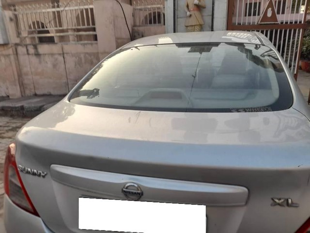 Second-hand 2012 Nissan Sunny Diesel XL for sale in Bareilly-3