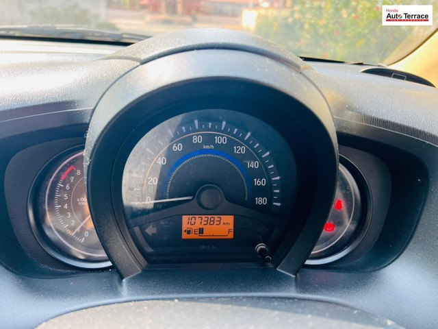 Second-hand 2015 Honda Amaze S Petrol for sale in Thrissur-7