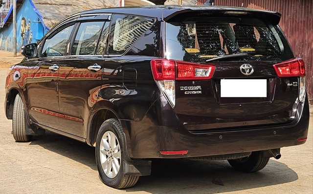 Second-hand 2018 Toyota Innova Crysta 2.4 VX MT 8S BSIV for sale in Thane-10