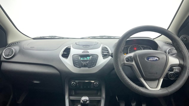 Second-hand 2015 Ford Figo Titanium AT 2019-2020 for sale in Chandigarh-11