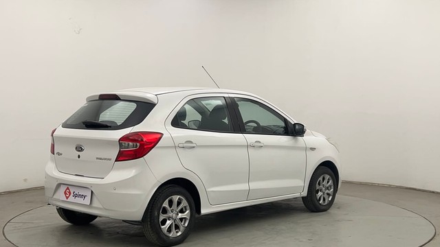 Second-hand 2015 Ford Figo Titanium AT 2019-2020 for sale in Chandigarh-3