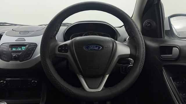 Second-hand 2015 Ford Figo Titanium AT 2019-2020 for sale in Chandigarh-25