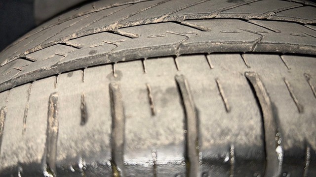 Second-hand 2015 Ford Figo Titanium AT 2019-2020 for sale in Chandigarh-37