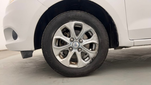 Second-hand 2015 Ford Figo Titanium AT 2019-2020 for sale in Chandigarh-20