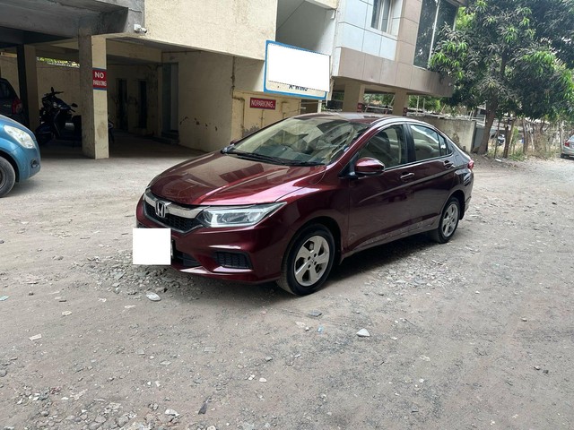 Second-hand 2017 Honda City i VTEC SV for sale in Surat-7