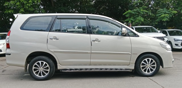 Second-hand 2013 Toyota Innova 2.5 VX (Diesel) 8 Seater for sale in Mumbai-1