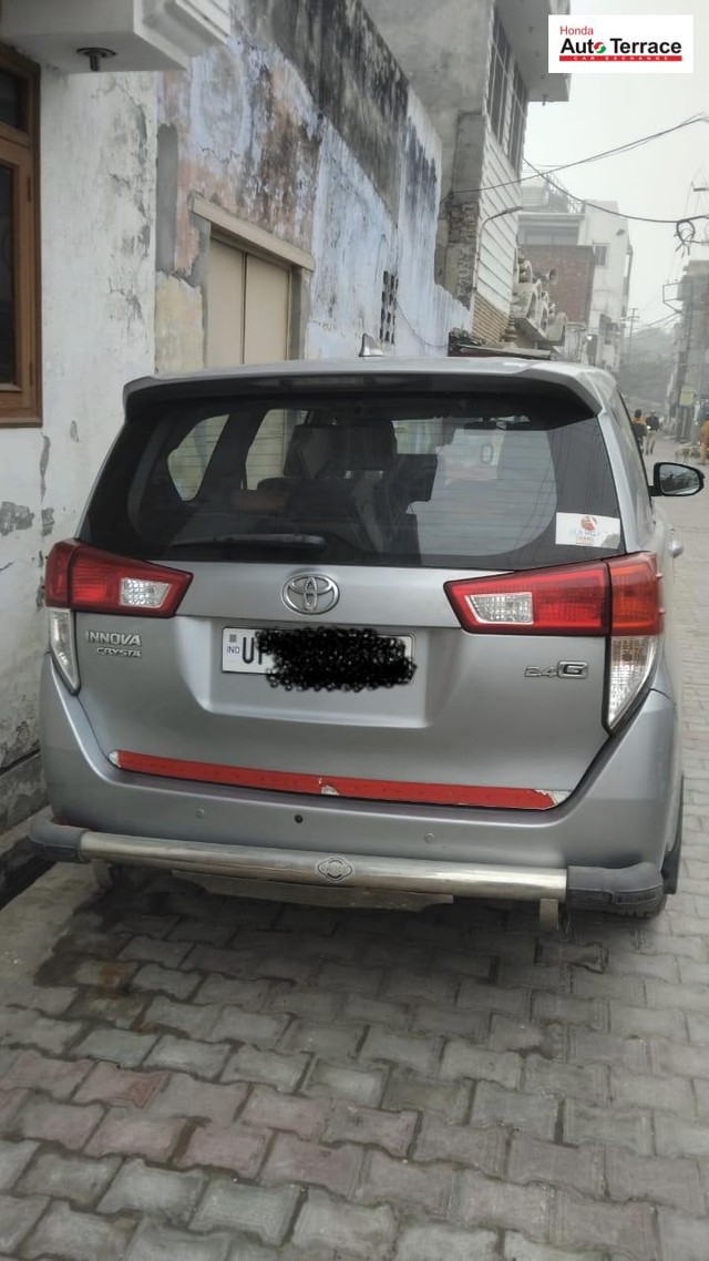 Second-hand 2017 Toyota Innova Crysta 2.4 G MT 8S BSIV for sale in Saharanpur (UP)-1