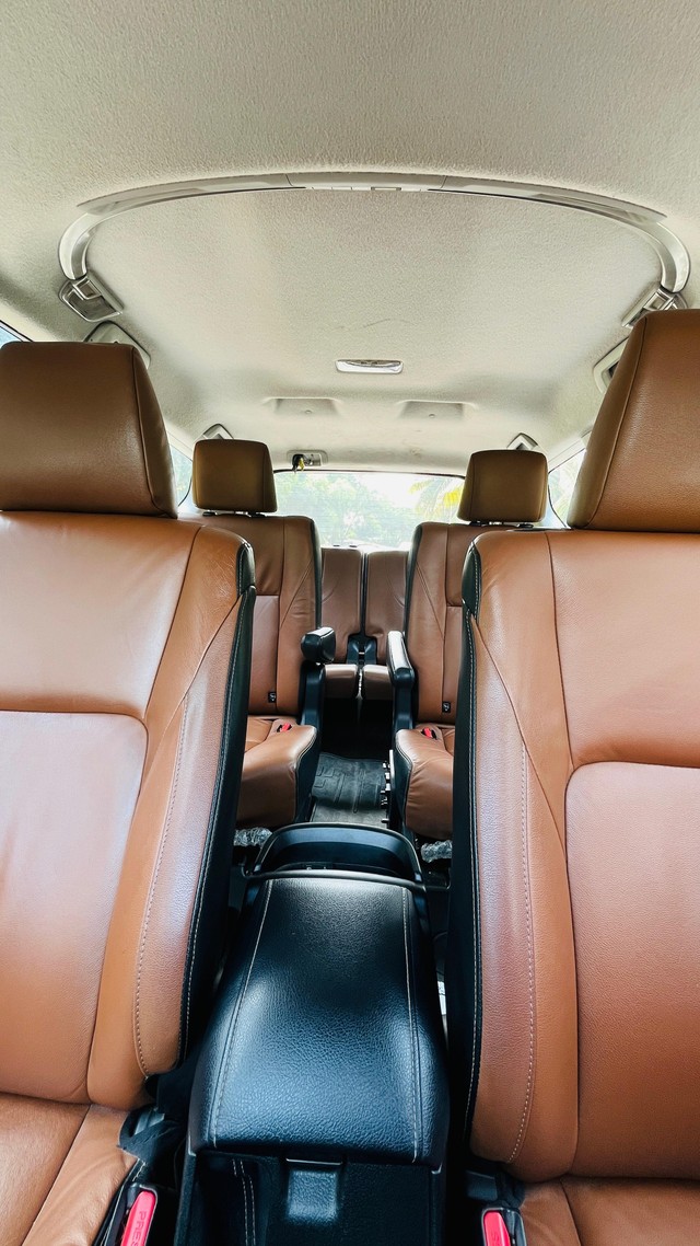 Second-hand 2016 Toyota Innova Crysta 2.8 ZX AT BSIV for sale in Mumbai-36