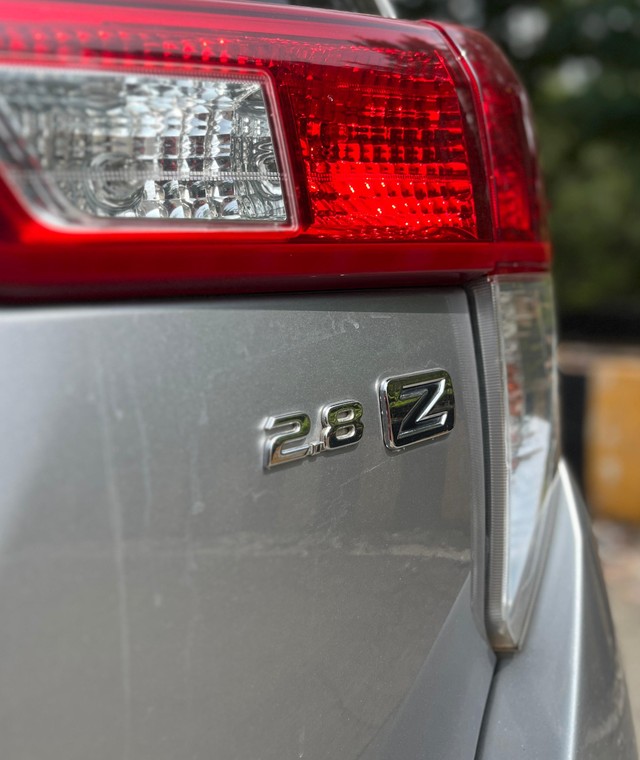 Second-hand 2016 Toyota Innova Crysta 2.8 ZX AT BSIV for sale in Mumbai-7