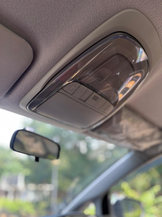 Second-hand 2016 Toyota Innova Crysta 2.8 ZX AT BSIV for sale in Mumbai-41