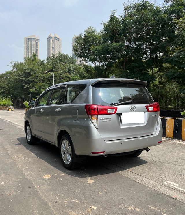 Second-hand 2016 Toyota Innova Crysta 2.8 ZX AT BSIV for sale in Mumbai-32