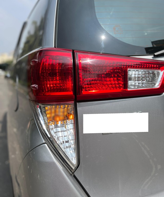 Second-hand 2016 Toyota Innova Crysta 2.8 ZX AT BSIV for sale in Mumbai-23