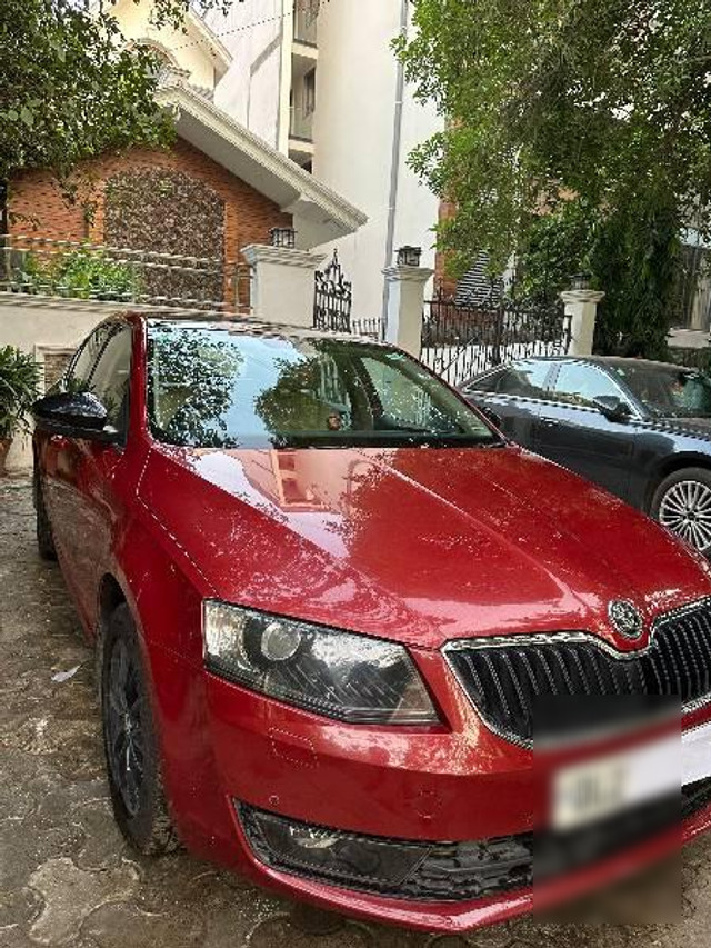 Second-hand 2017 Skoda Octavia 1.8 TSI AT L K for sale in Gurgaon-9