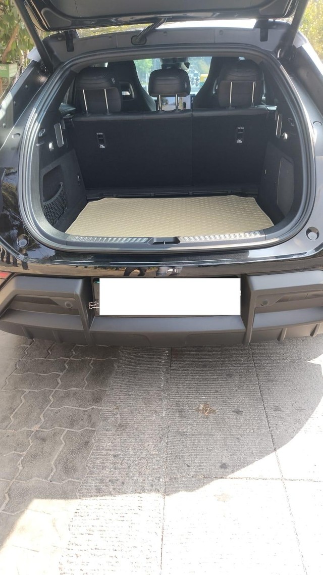 Second-hand 2025 BYD Sealion 7 Premium for sale in Bangalore-9