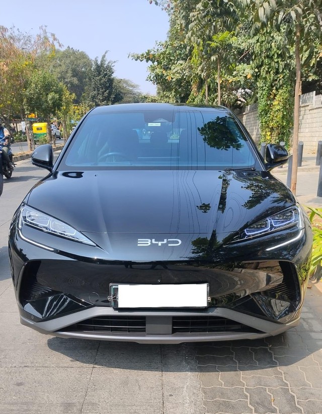 Second-hand 2025 BYD Sealion 7 Premium for sale in Bangalore-5