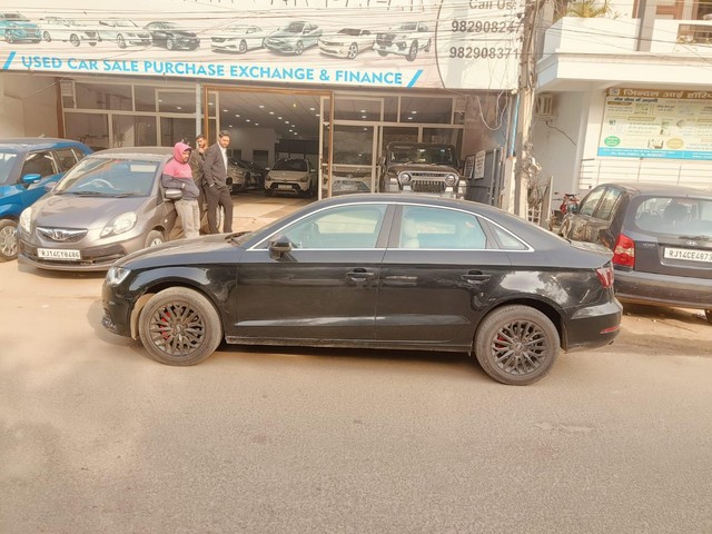 Audi A3 35 TDI Premium Second-hand 2016 Audi A3 35 TDI Premium for sale in Jaipur-4