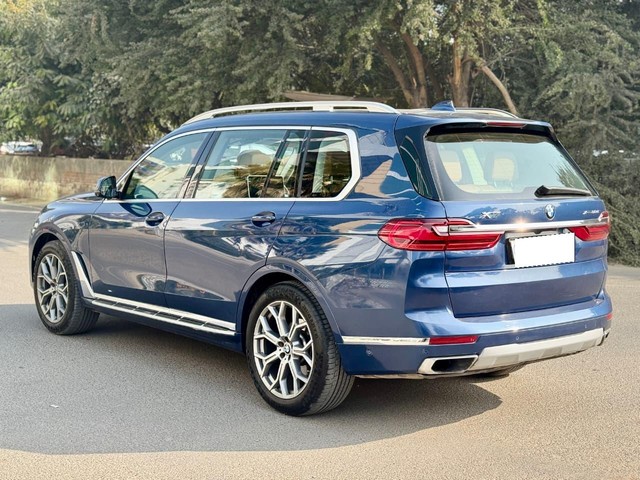 Second-hand 2021 BMW X7 xDrive30d DPE Signature for sale in New Delhi-2
