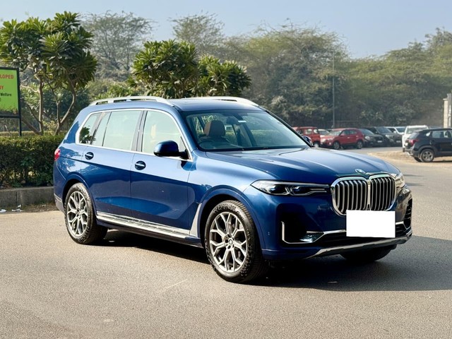 Second-hand 2021 BMW X7 xDrive30d DPE Signature for sale in New Delhi-7
