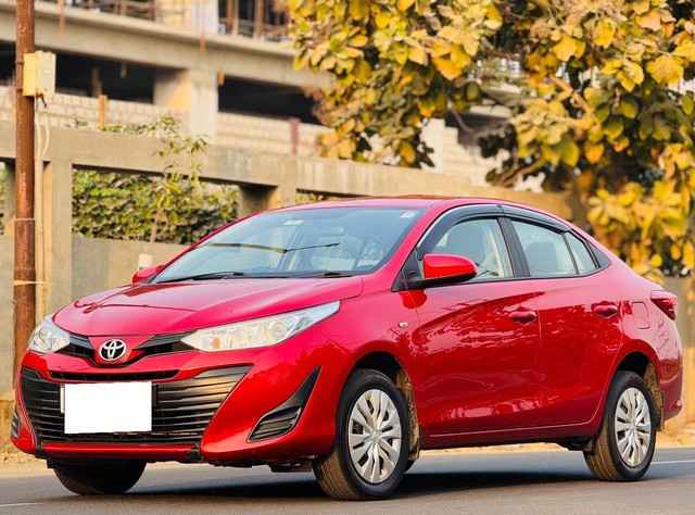 Second-hand 2018 Toyota Yaris J CVT BSIV for sale in Nagpur-4