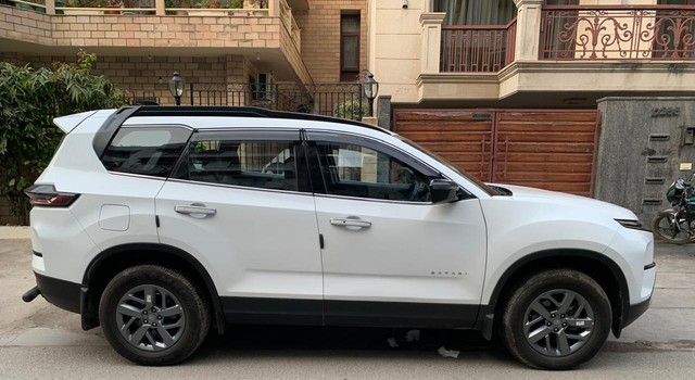 Second-hand 2024 Tata Safari Pure Plus S Dark AT for sale in New Delhi-6