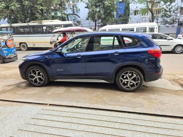 Second-hand 2017 BMW X1 sDrive 20d xLine for sale in New Delhi-8