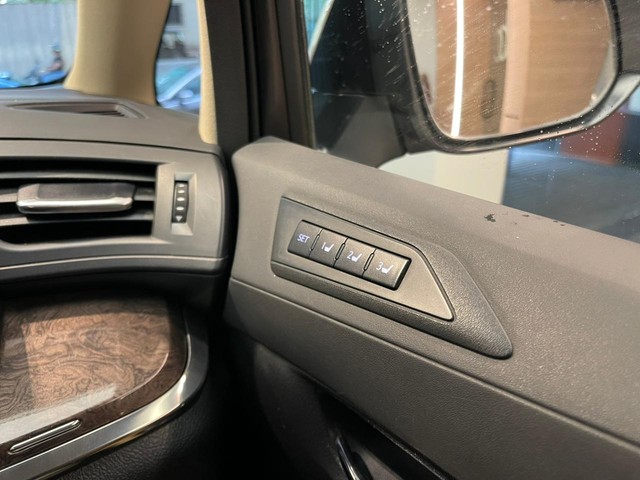 Second-hand 2023 Toyota Vellfire Executive Lounge BSVI for sale in Mumbai-16