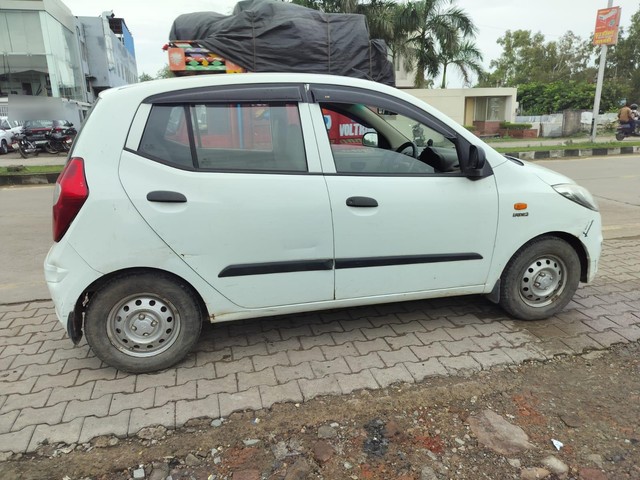 Second-hand 2011 Hyundai i10 Era for sale in Kota-3