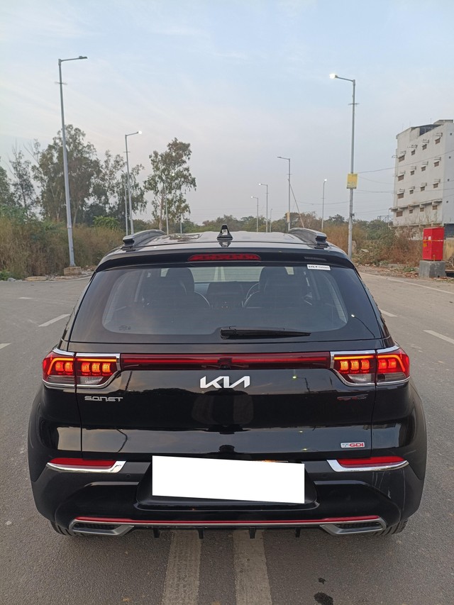 Second-hand 2023 Kia Sonet GTX Plus Turbo DCT for sale in New Delhi-2