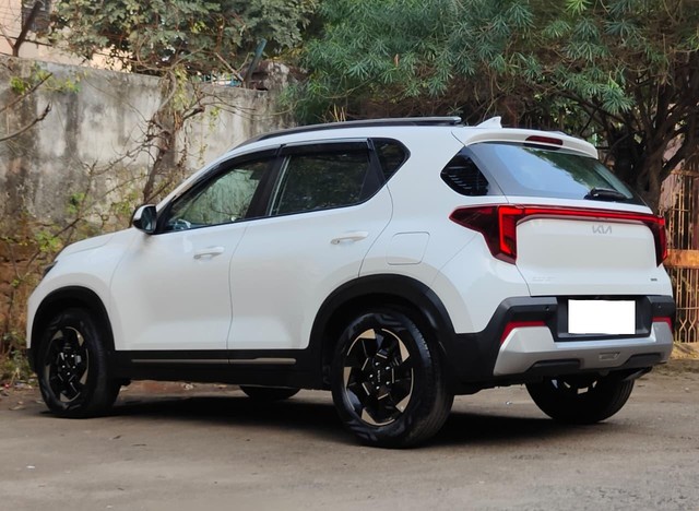 Second-hand 2024 Kia Sonet HTX Diesel AT for sale in New Delhi-6