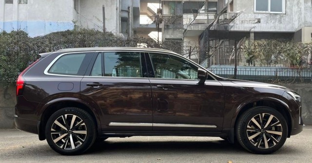 Second-hand 2025 Volvo XC90 B5 AWD Mild hybrid Ultra for sale in New Delhi-1