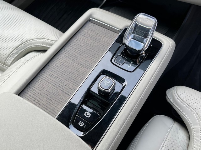 Second-hand 2025 Volvo XC90 B5 AWD Mild hybrid Ultra for sale in New Delhi-9