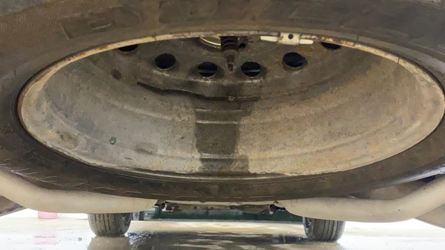 Second-hand 2017 Mahindra XUV500 W10 AWD for sale in Ahmedabad-28