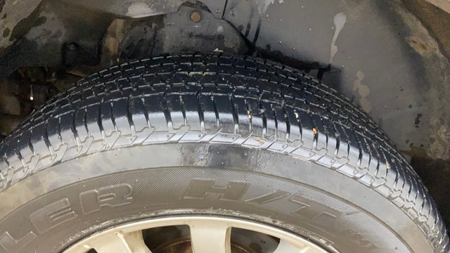 Second-hand 2017 Mahindra XUV500 W10 AWD for sale in Ahmedabad-30